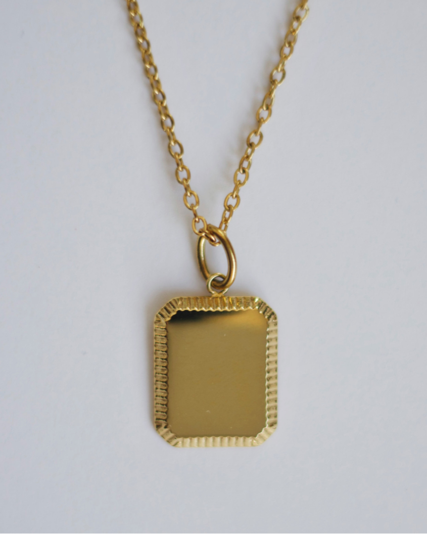 Gold Arlo Engraved Necklace